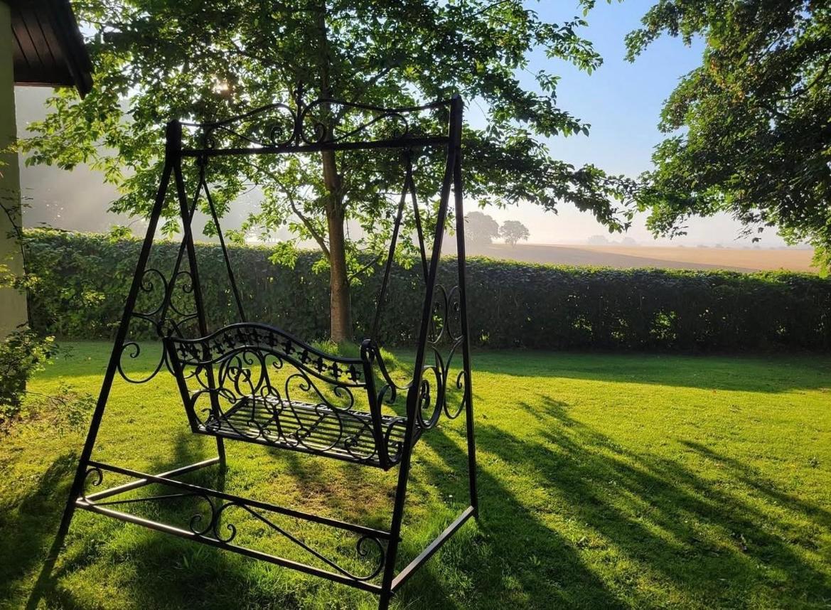 Aespoegarden Bed & Breakfast Klagstorp Eksteriør bilde